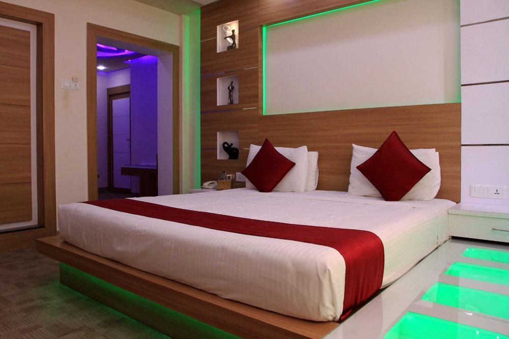 Royal Castle Hotel Negombo Kültér fotó