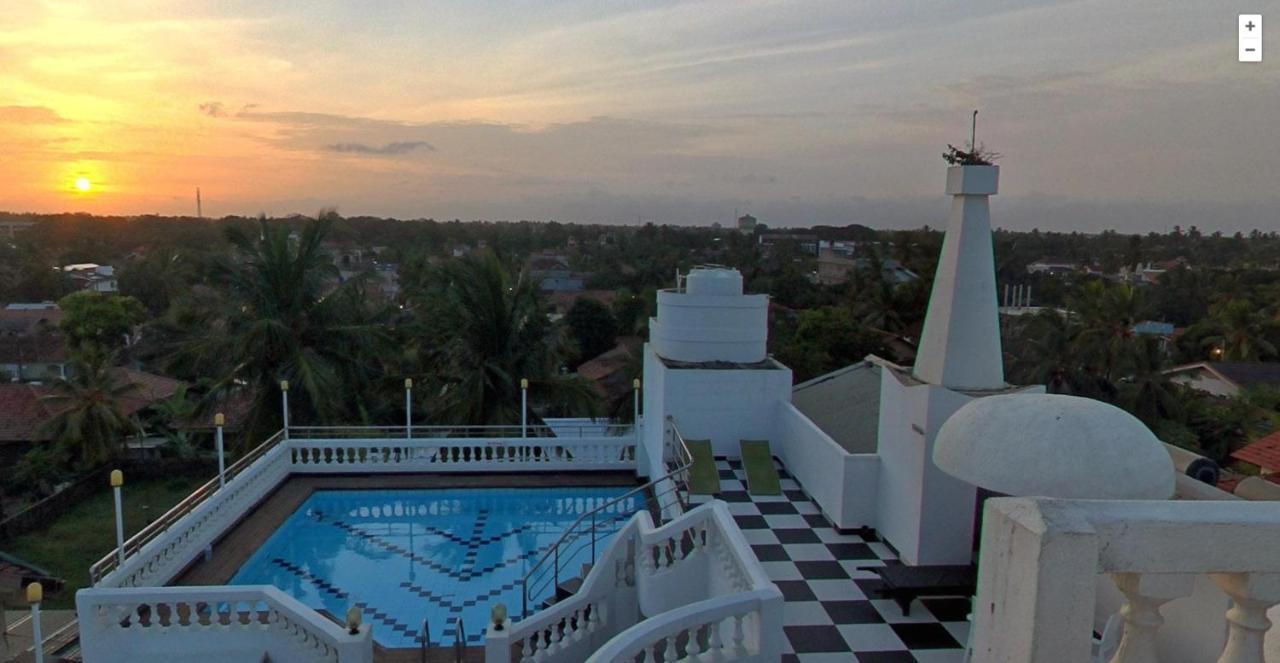 Royal Castle Hotel Negombo Kültér fotó